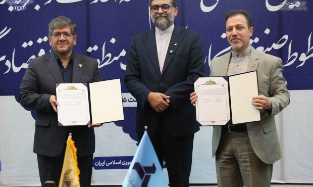 امضای تفاهمنامه احداث و بهرهبرداری خط ریلی منطقه ویژه اقتصادی گرمسار امضای تفاهمنامه احداث و بهرهبرداری خط ریلی منطقه ویژه اقتصادی گرمسار